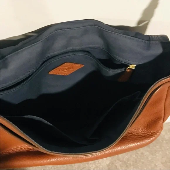 Fossil Purse - Picture 5 of 8